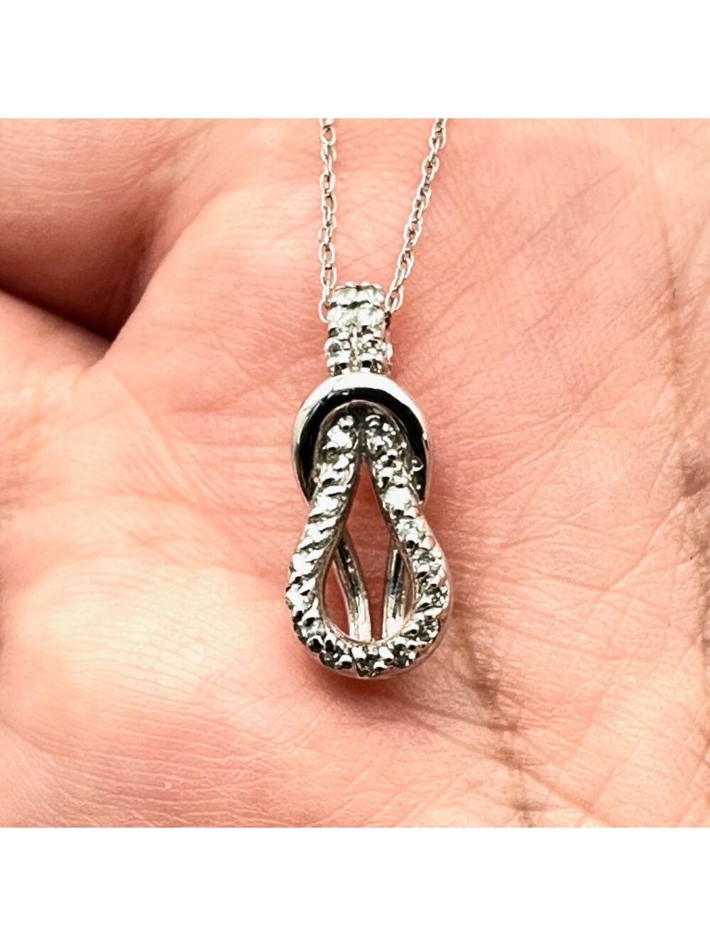 Vintage Necklace 10K White Gold Diamond Pendant 18 Inch